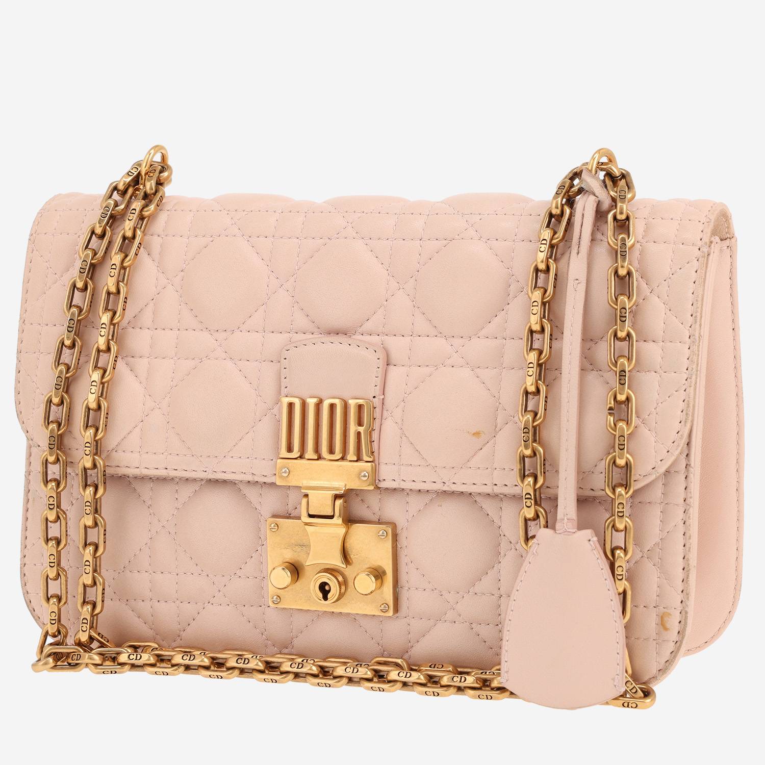 Bolso Dior «Dioraddict» de piel con diseño «cannage» en color rosa