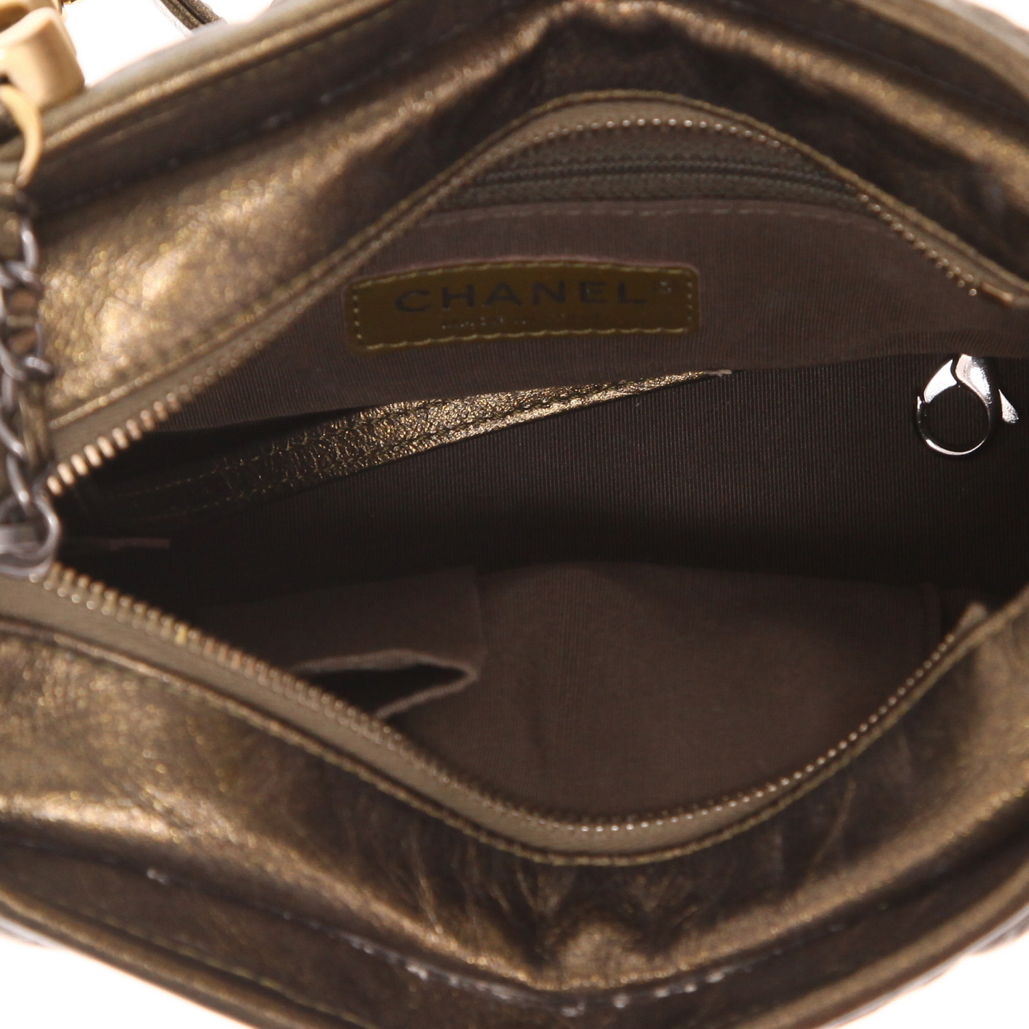 Borsa a tracolla Chanel  Gabrielle  modello piccolo  in pelle trapuntata verde-kaki - Detail D3