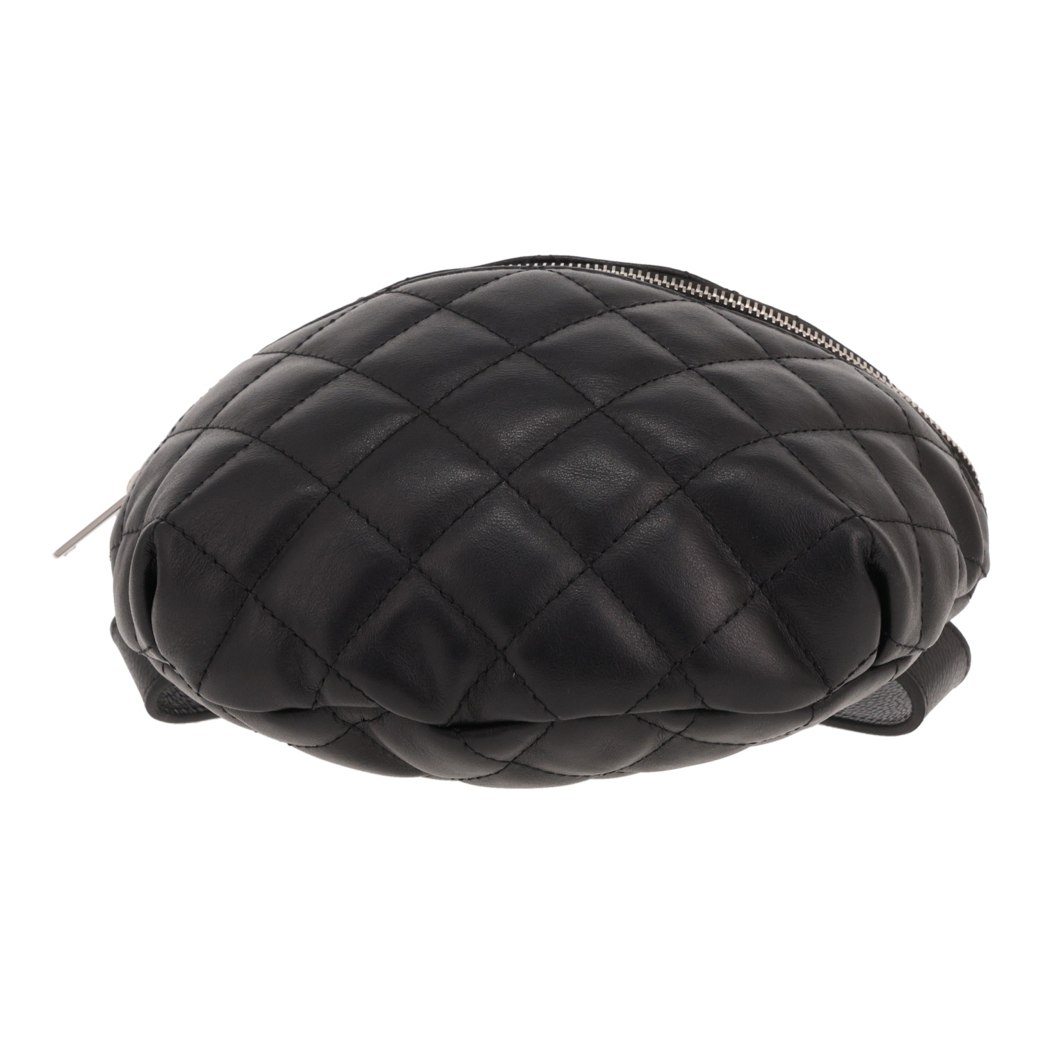 Pochette-ceinture Chanel  Pochette ceinture en cuir matelassé noir - Detail D1
