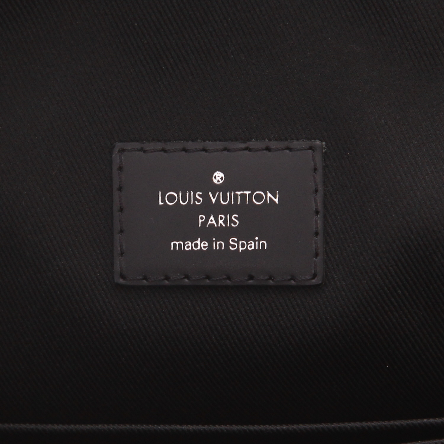 Louis Vuitton Dayton Reporter shoulder bag in black Graphite Damier canvas and black leather - Detail D2