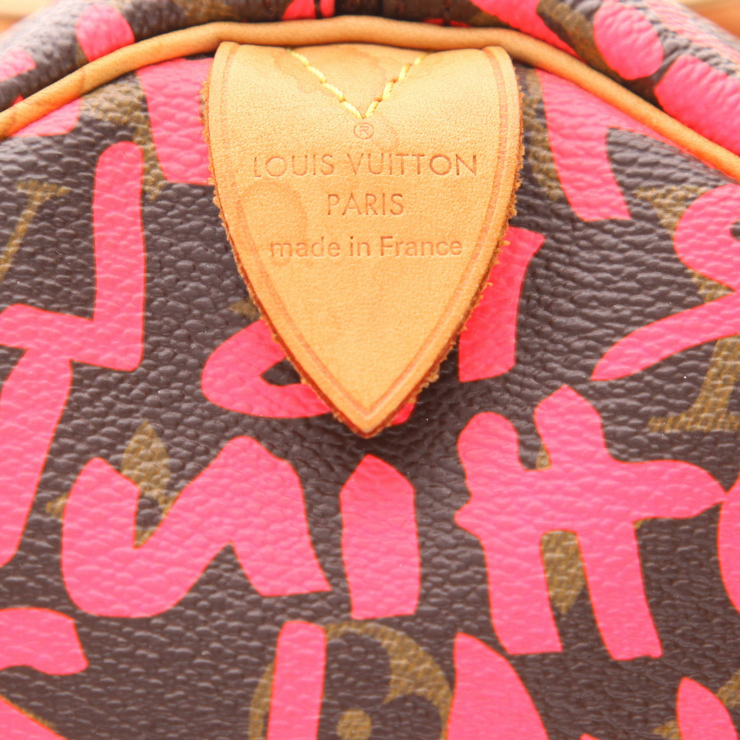 Sac à main Louis Vuitton  Speedy 30 Graffiti Editions Limitées en toile monogram marron et rose et cuir naturel - Detail D2