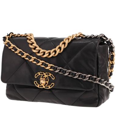 Chanel 19 shoulder bag in black quilted leather