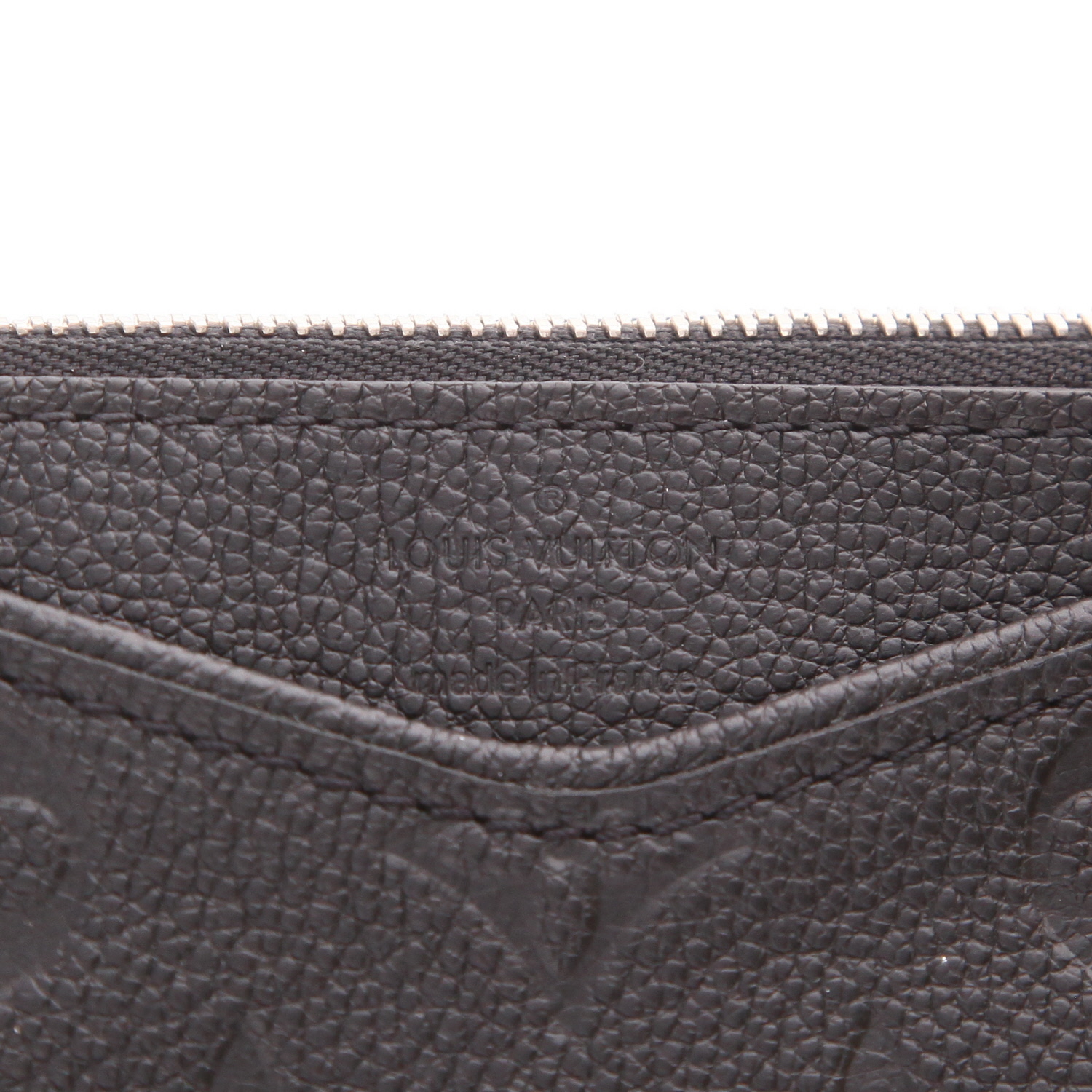 Borsa a tracolla Louis Vuitton  Pallas in pelle Monogram con stampa a rilievo nera - Detail D2