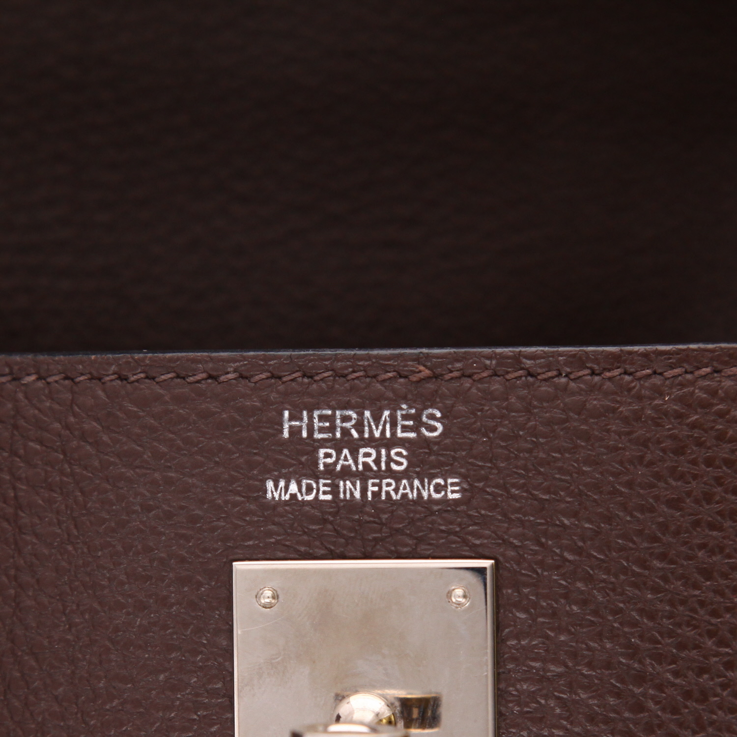 Hermès Kelly 35 cm handbag in brown Togo leather - Detail D2