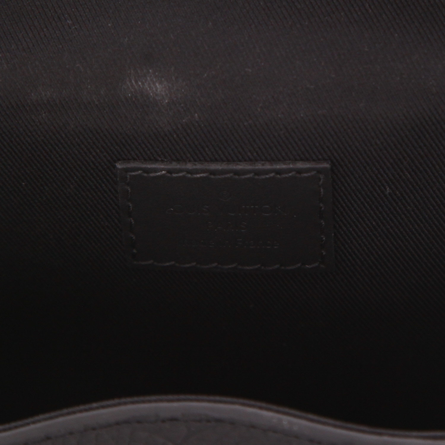 Louis Vuitton Trunk shoulder bag in black Monogram Empreinte leather and black leather - Detail D2