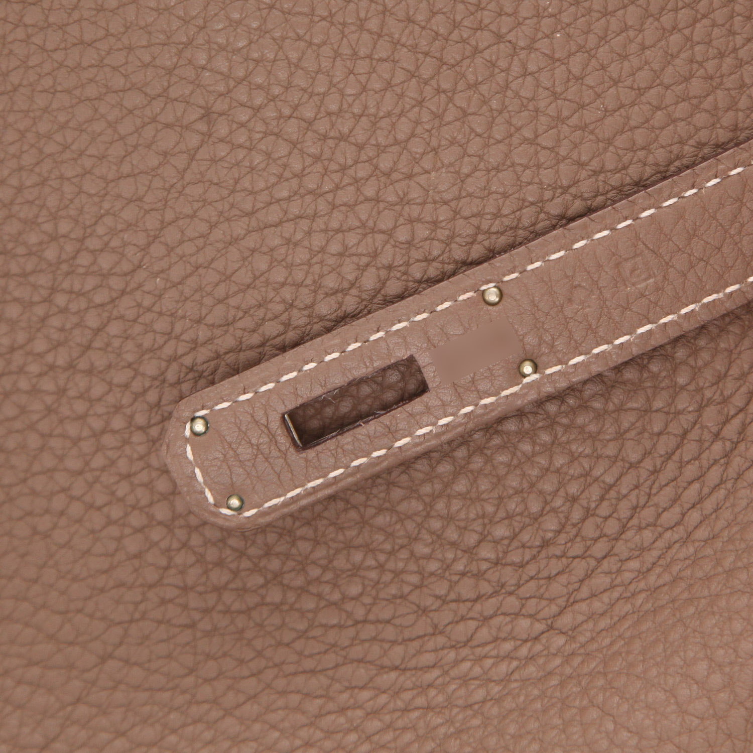 Hermès Kelly 35 cm handbag in Togo leather, in the ‘Étoupe’ colour - Detail D4