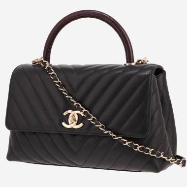 Chanel Coco Handle shoulder bag in Noir herringbone-quilted leather