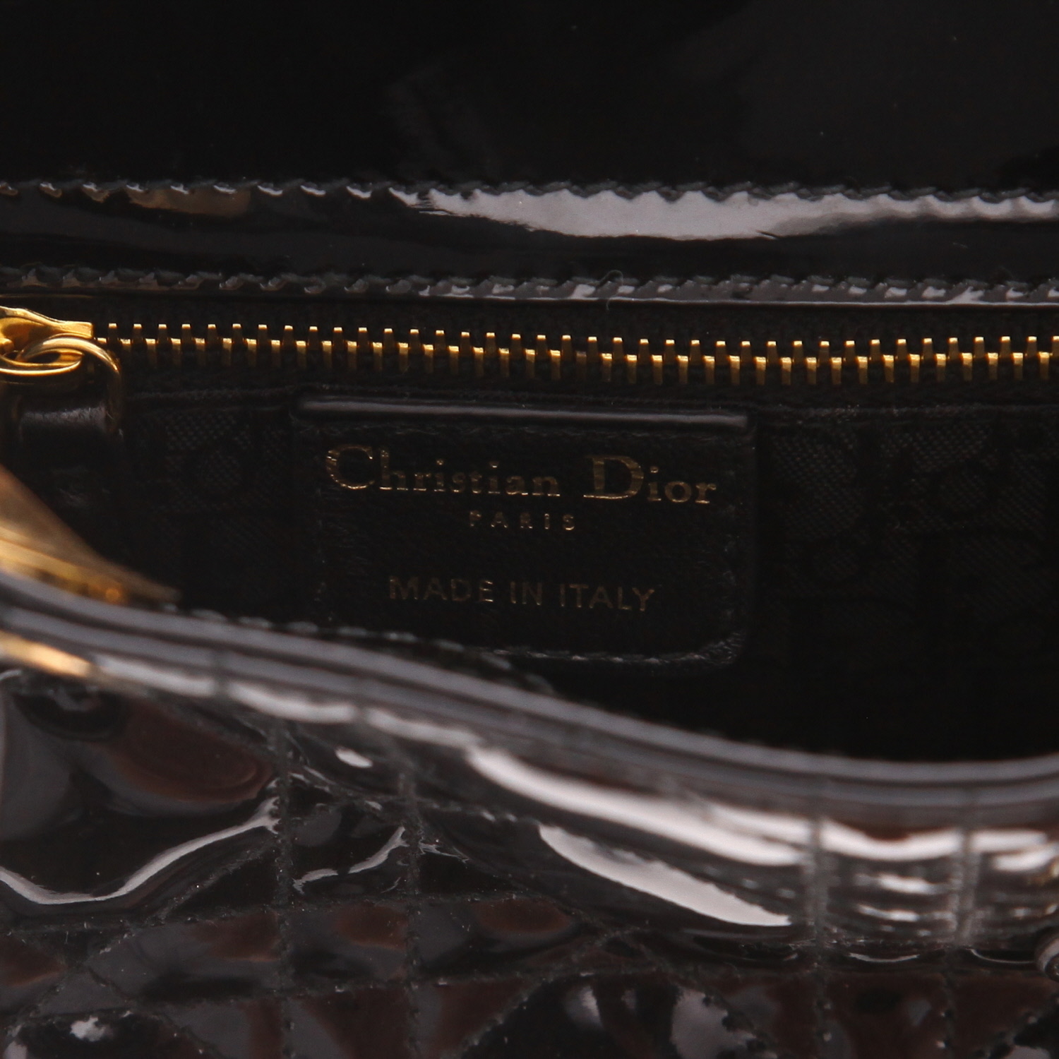 Dior Lady Dior mini handbag in black patent leather - Detail D2