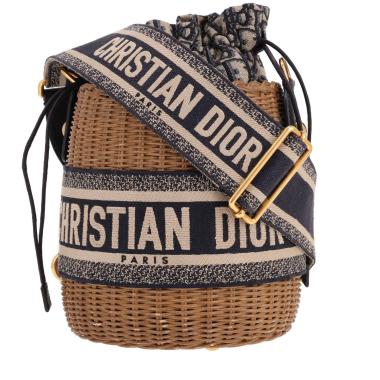 Sac à main Dior  Bucket en osier beige et toile et cuir bleu-marine