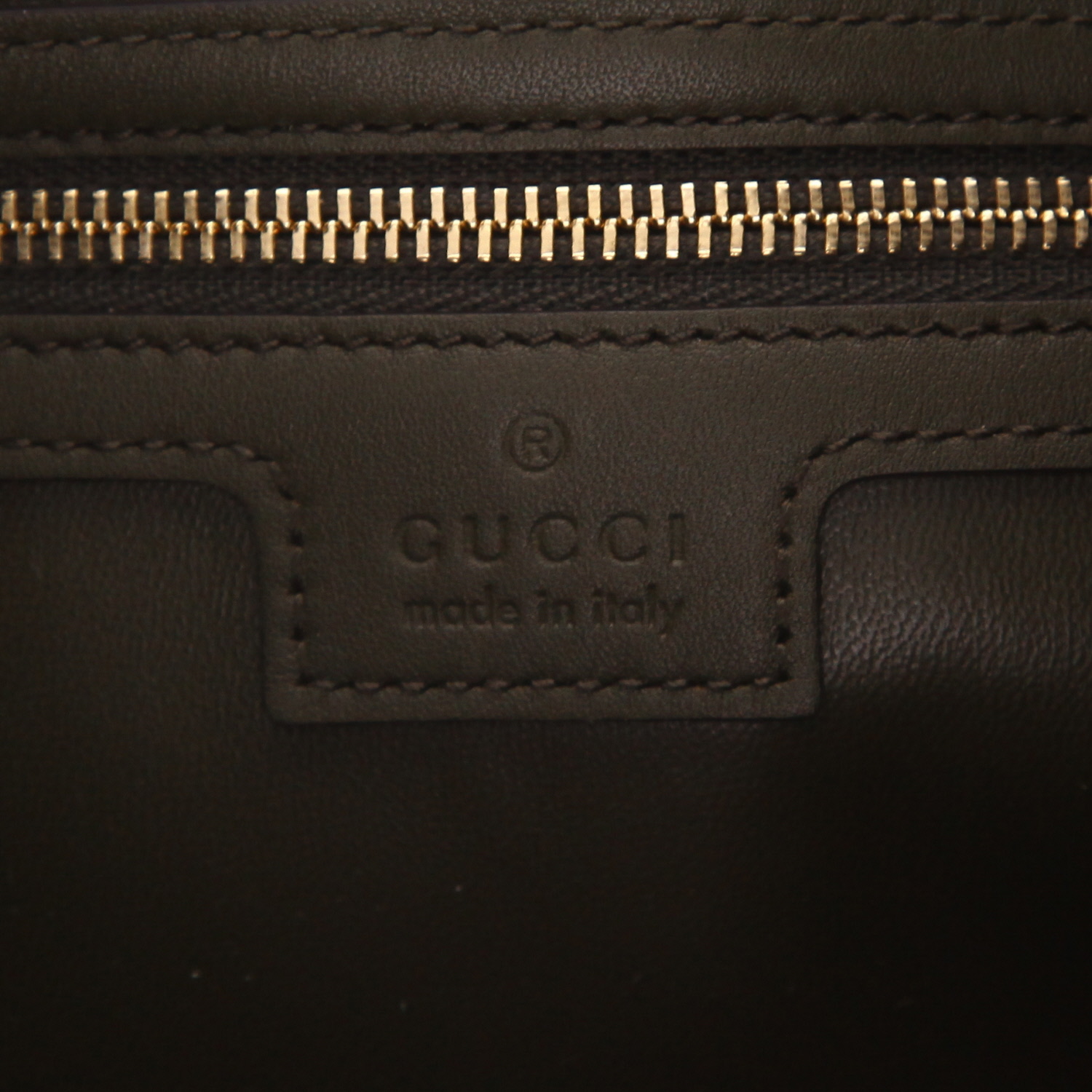 Borsa Gucci Jackie in pelle verniciata verde-kaki - Detail D2