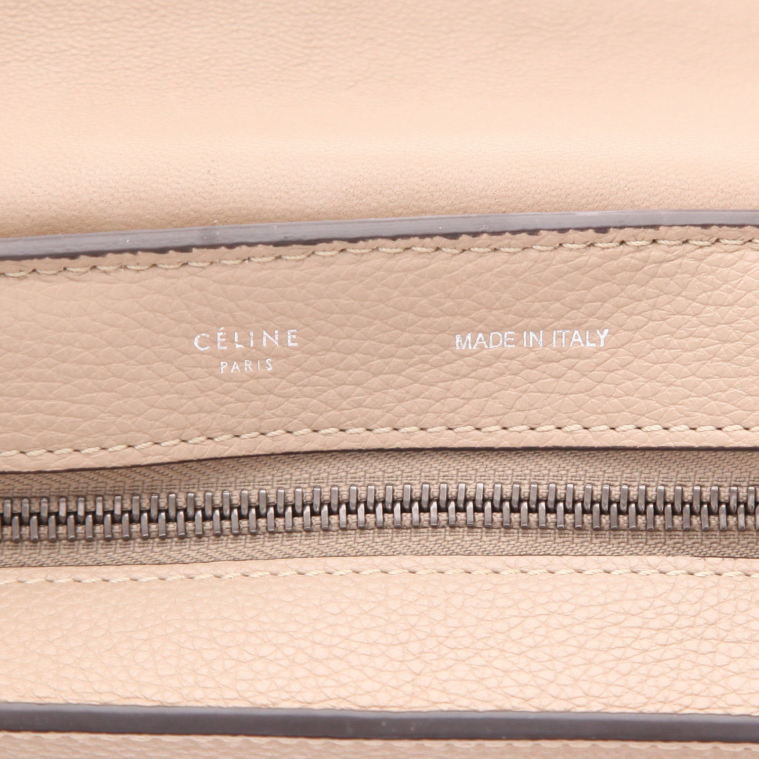 Sac à main Celine  Trapeze en cuir beige et daim beige - Detail D2