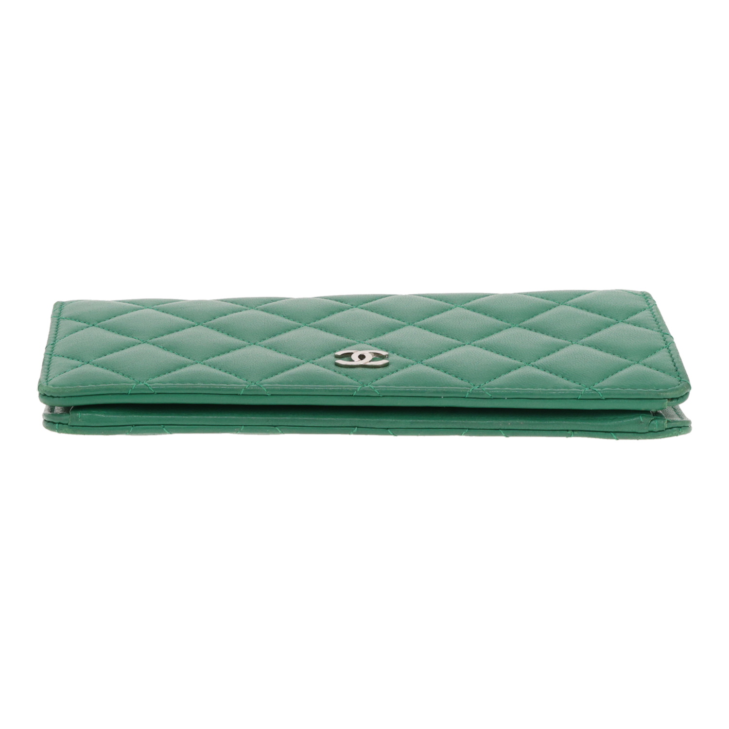 Chanel wallet   in green quilted leather - Detail D1