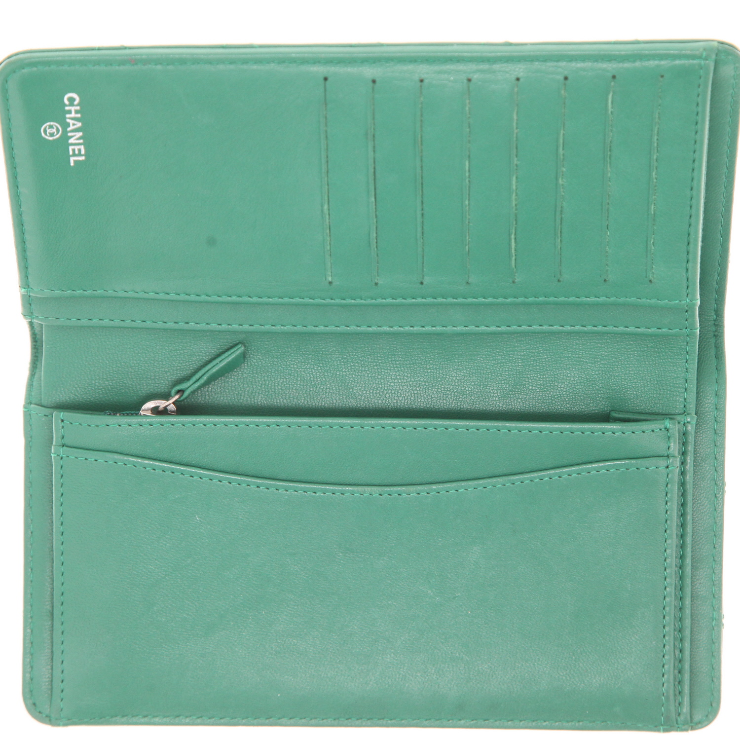 Portefeuille Chanel   en cuir matelassé vert - Detail D3