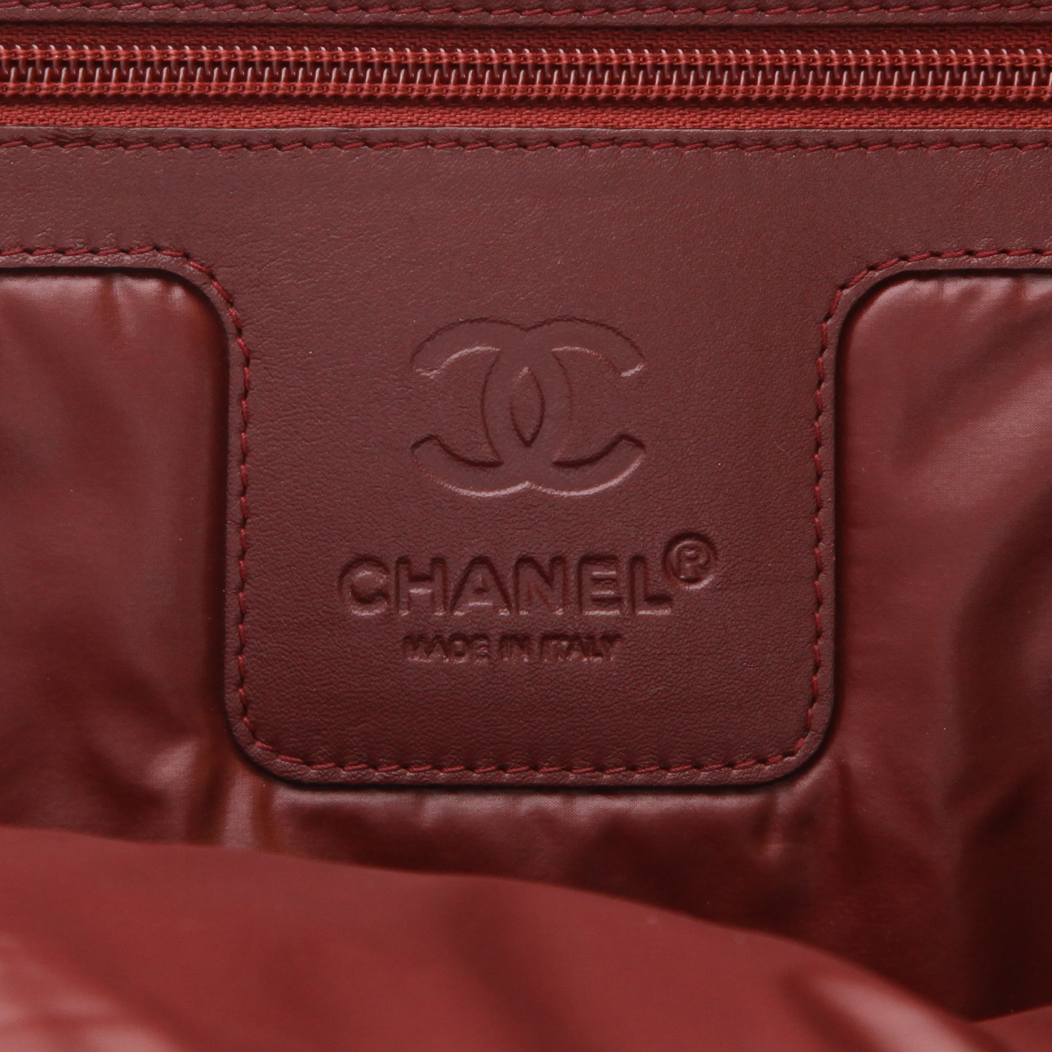 Borsa da viaggio Chanel Coco Cocoon in tela trapuntata nera e pelle nera - Detail D2