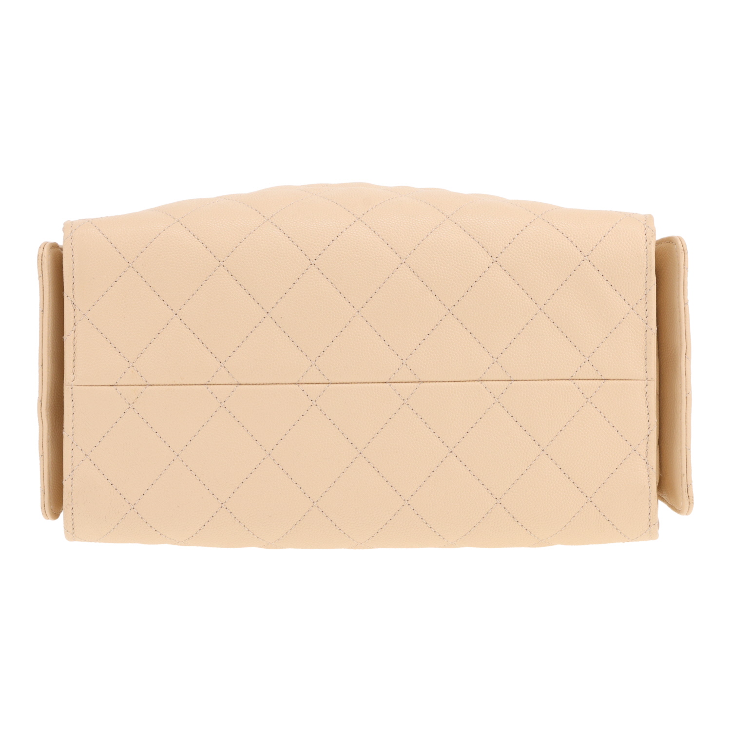 Chanel 25 handbag in beige quilted grained leather - Detail D1