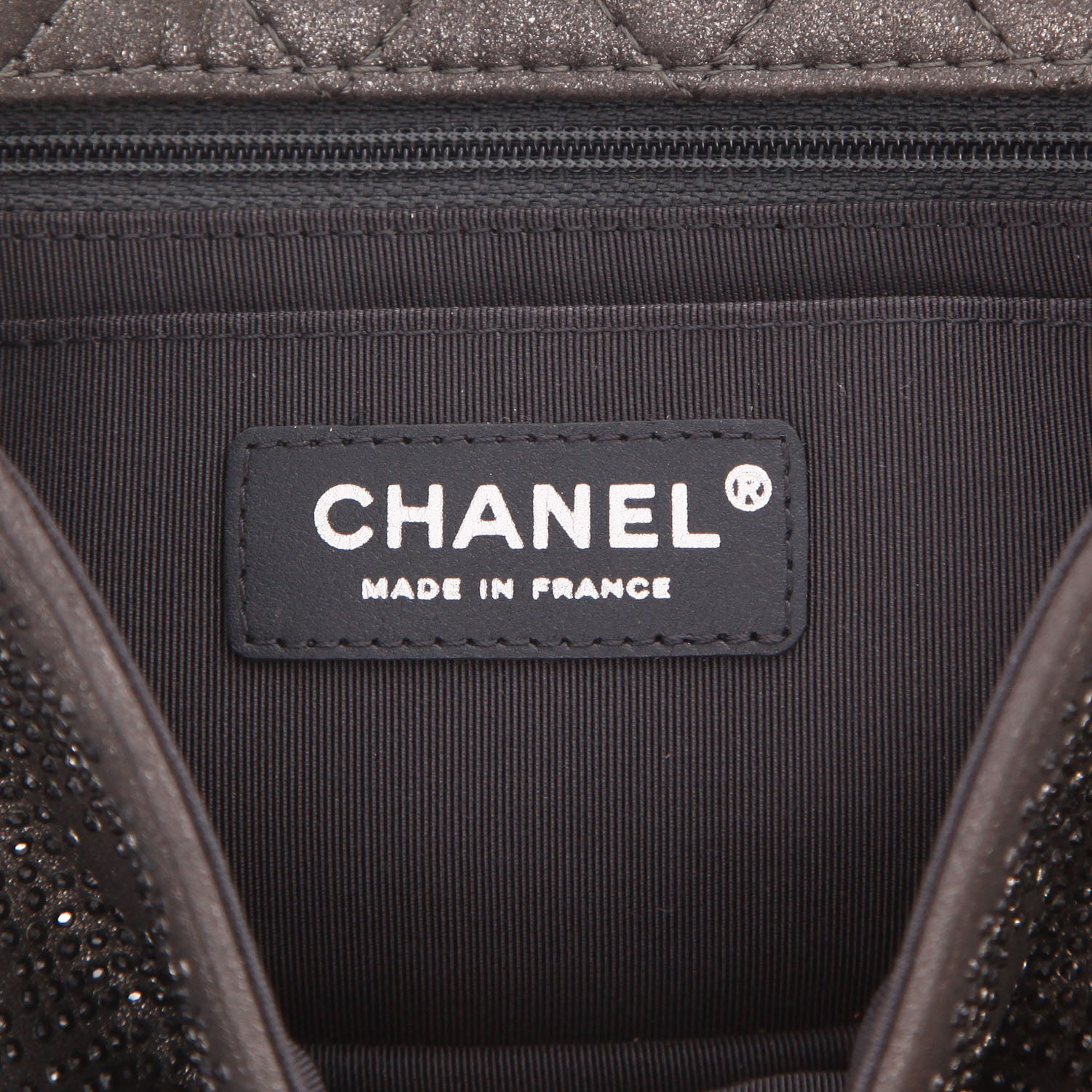 Sac bandoulière Chanel  Timeless Mini en cuir gris - Detail D2
