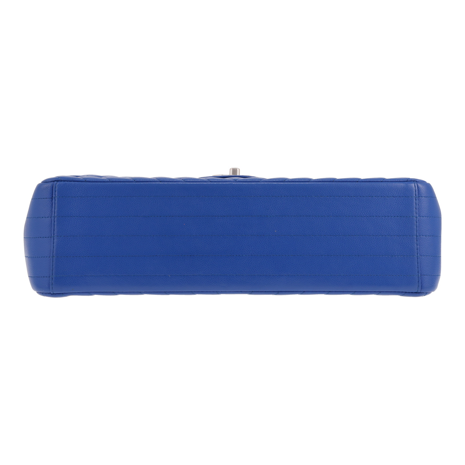 Chanel Timeless Maxi Jumbo shoulder bag in blue quilted grained leather - Detail D1