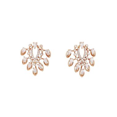 Paire de boucles d'oreilles Messika  en or rose et diamants
