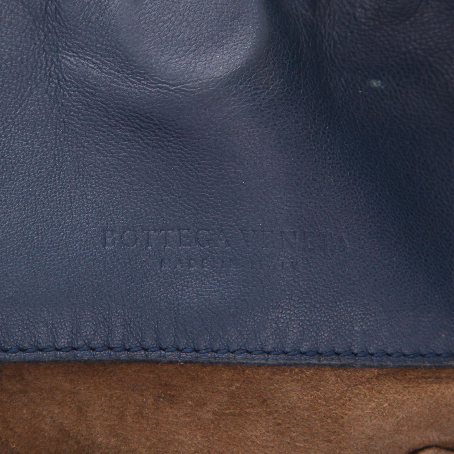Sac à main Bottega Veneta  Parachute  en cuir intrecciato bleu - Detail D2