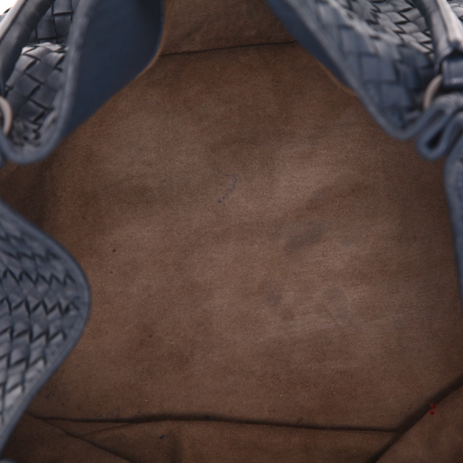 Sac à main Bottega Veneta  Parachute  en cuir intrecciato bleu - Detail D3