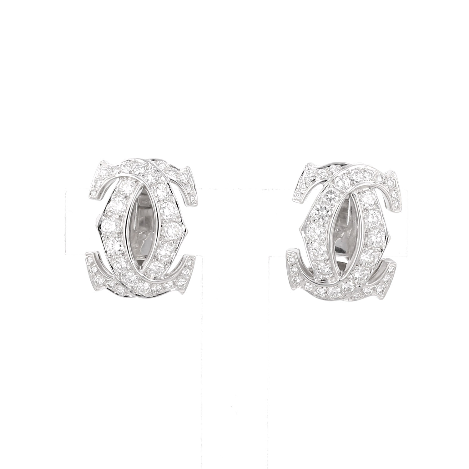 Paire de clips d'oreilles Cartier Pénélope en or blanc et diamants - Detail D2