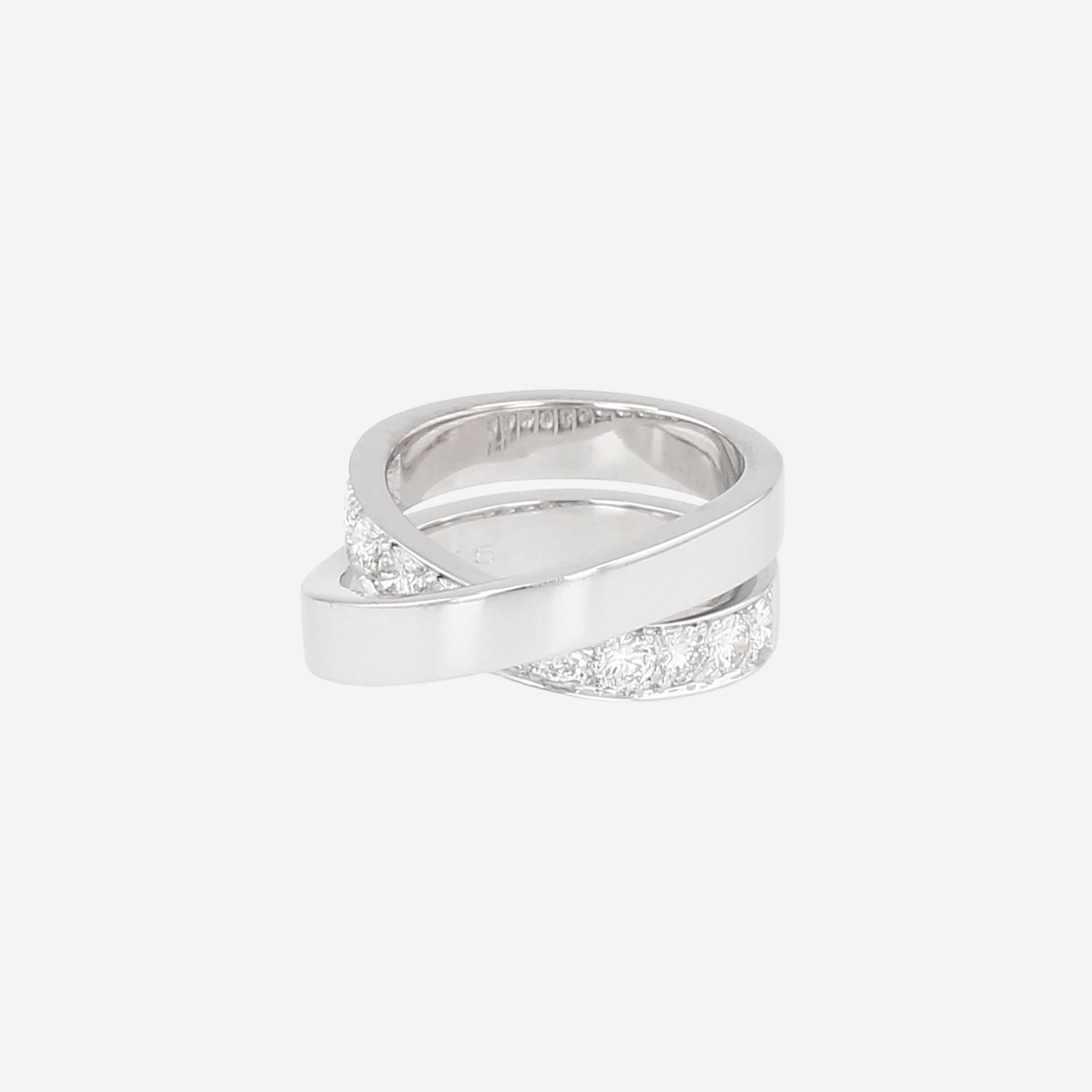 Cartier Nouvelle Vague ring in white gold and diamonds