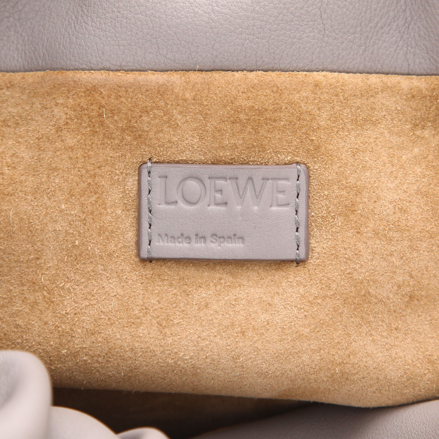 Sac à main Loewe  Flamenco Knot  en cuir gris - Detail D2