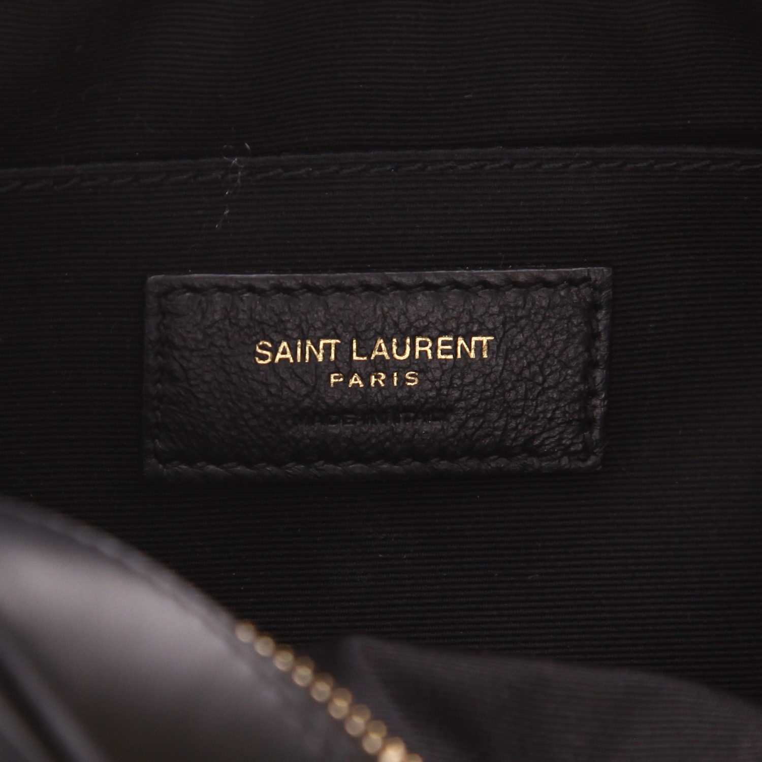 Borsa a tracolla Saint Laurent  Lou Sac Caméra in pelle trapuntata a spina di pesce Noir - Detail D2