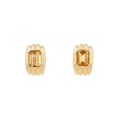 A pair of vintage earrings in yellow gold and citrines