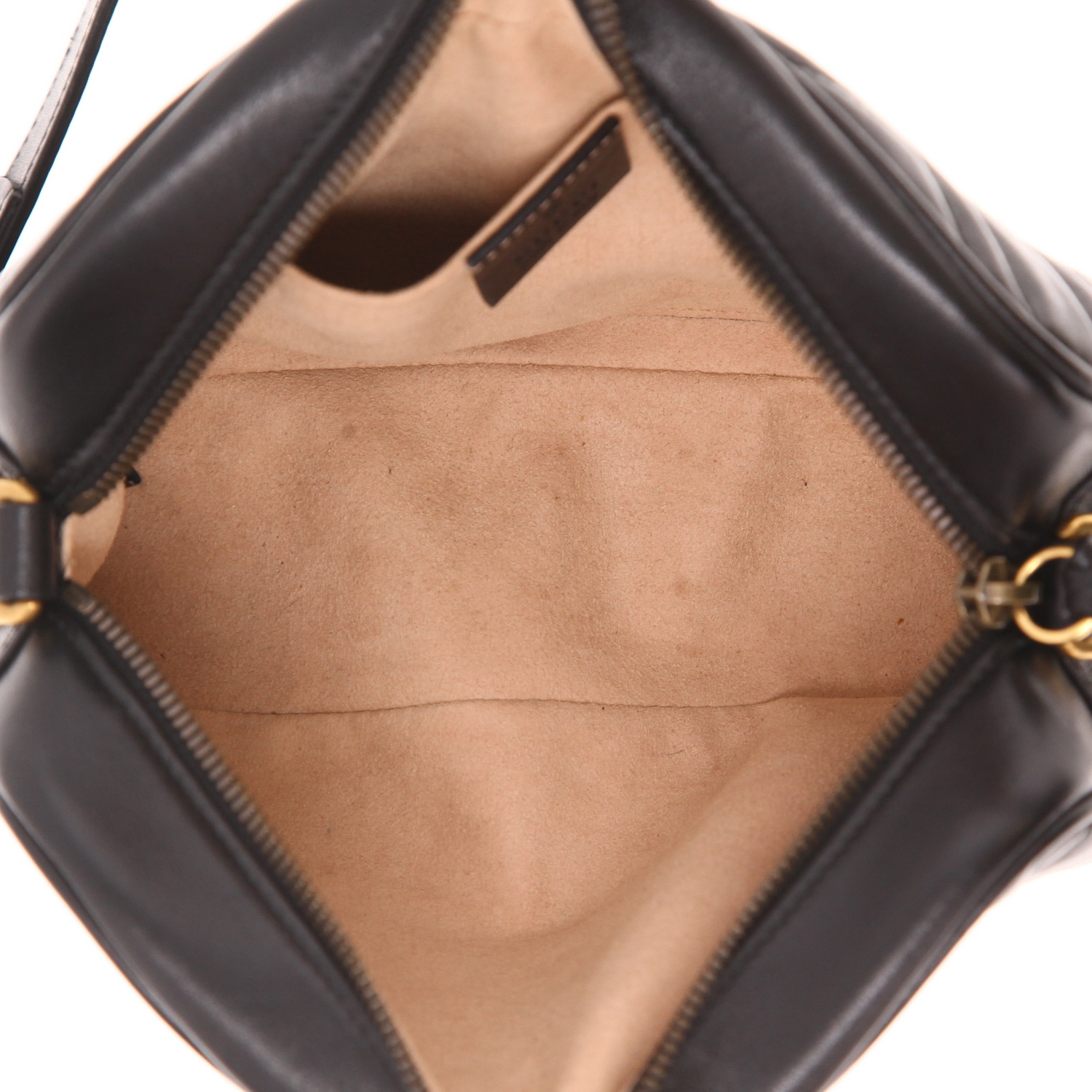 Sac bandoulière Gucci  GG Marmont Camera en cuir matelassé noir - Detail D3