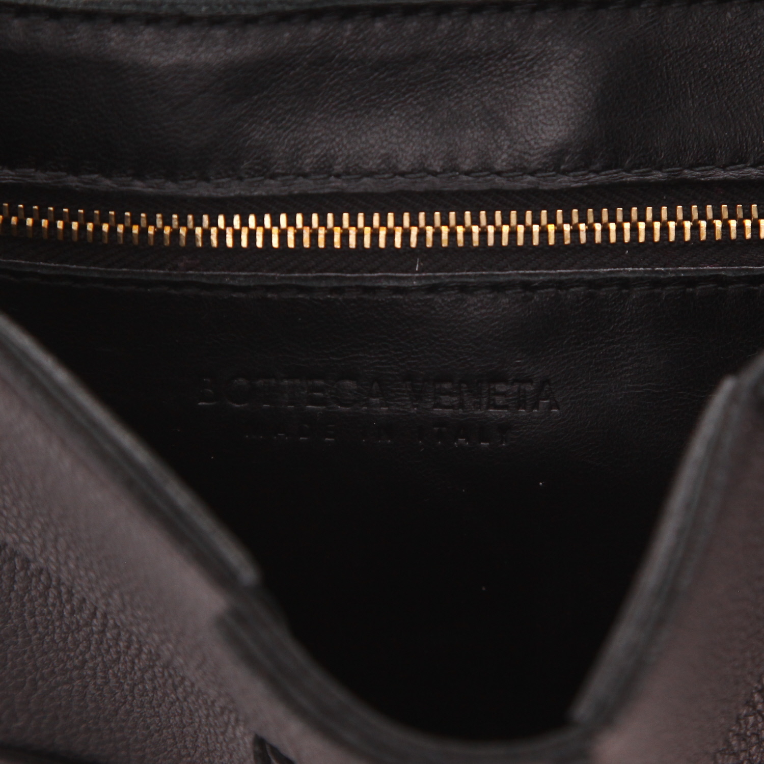 Sac bandoulière Bottega Veneta  Cassette en cuir intrecciato noir - Detail D2