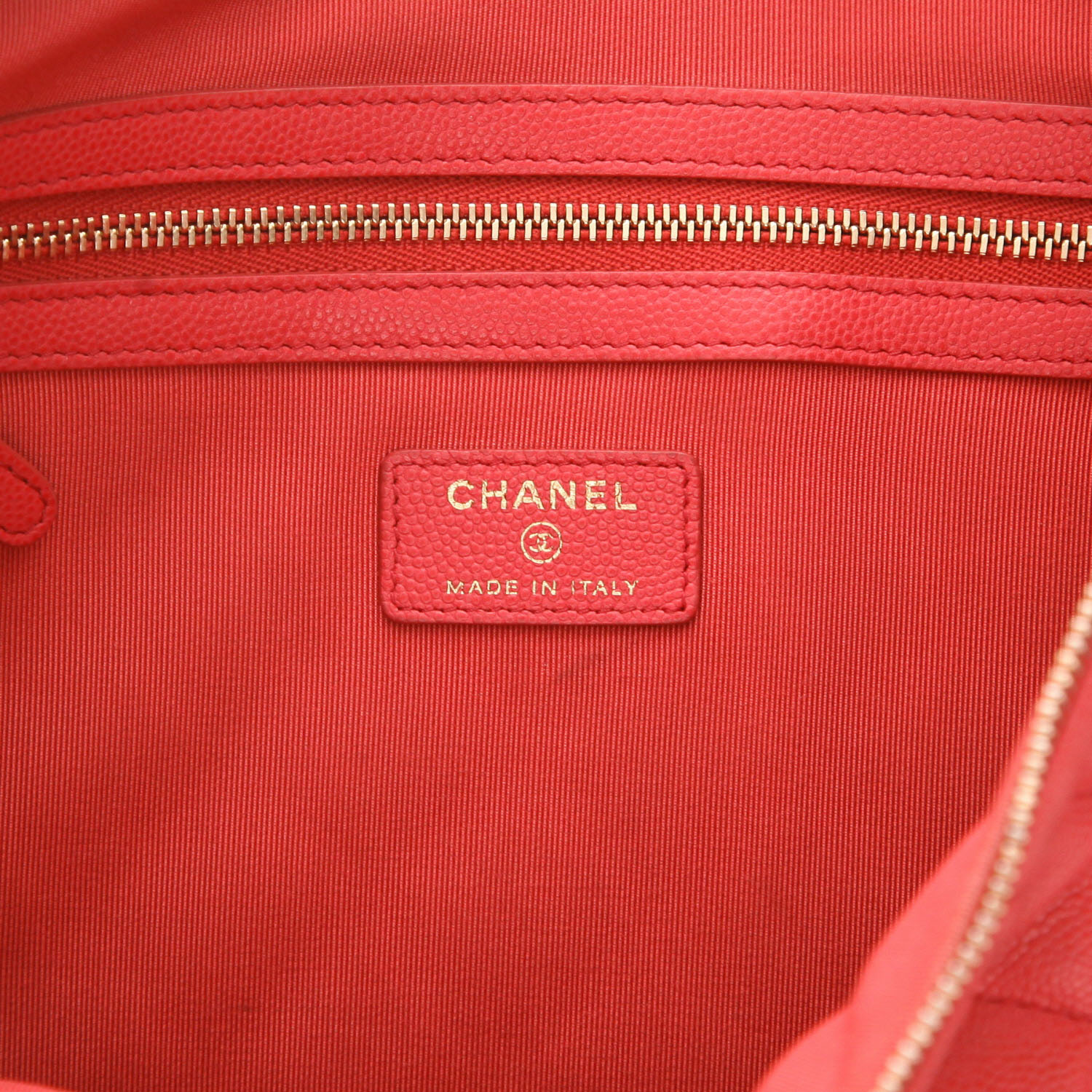 Chanel clutch bag in pink quilted grained leather - Detail D2