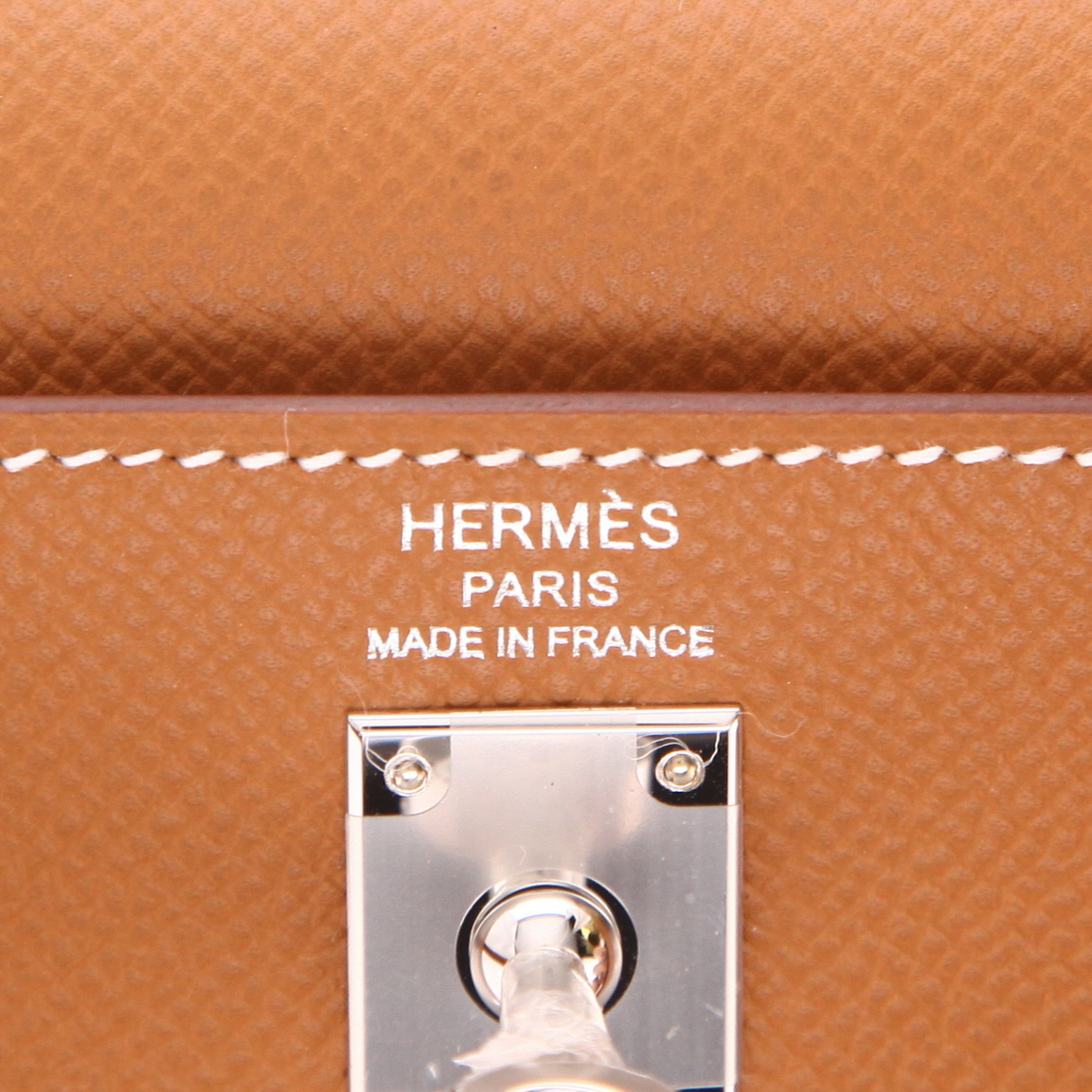 Sac à main Hermès  Kelly 25 cm en cuir epsom gold - Detail D2