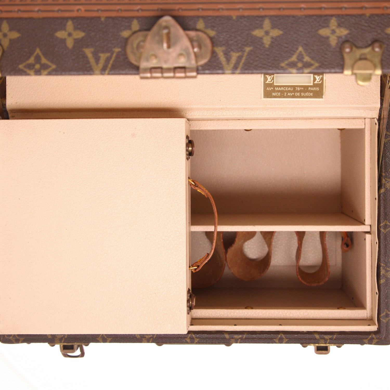 Vanity Louis Vuitton  First-aid kit in brown Monogram canvas and brown Lozine - Detail D3