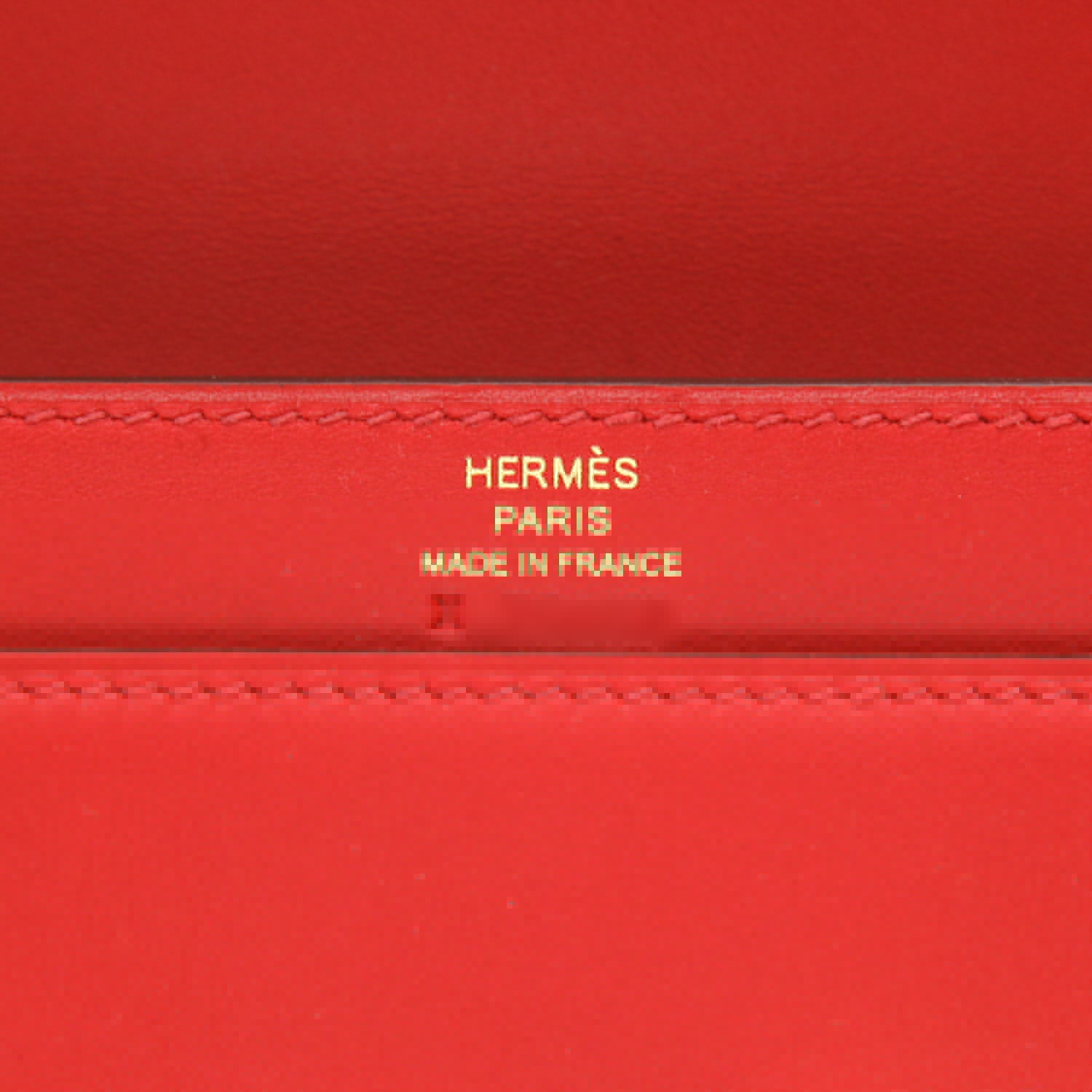 Hermès Verrou small handbag in red leather - Detail D2