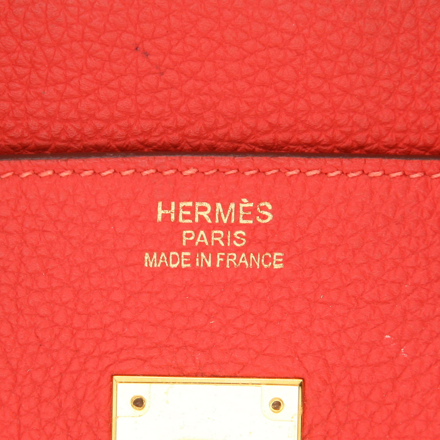 Hermès Birkin handbag, 35 cm, in red ‘Rouge Pivoine’ Togo leather - Detail D2