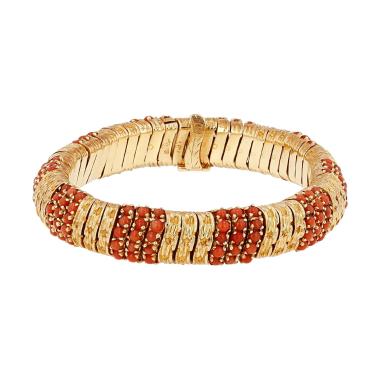 Bracelet années 1970 Cartier  en or jaune et corail