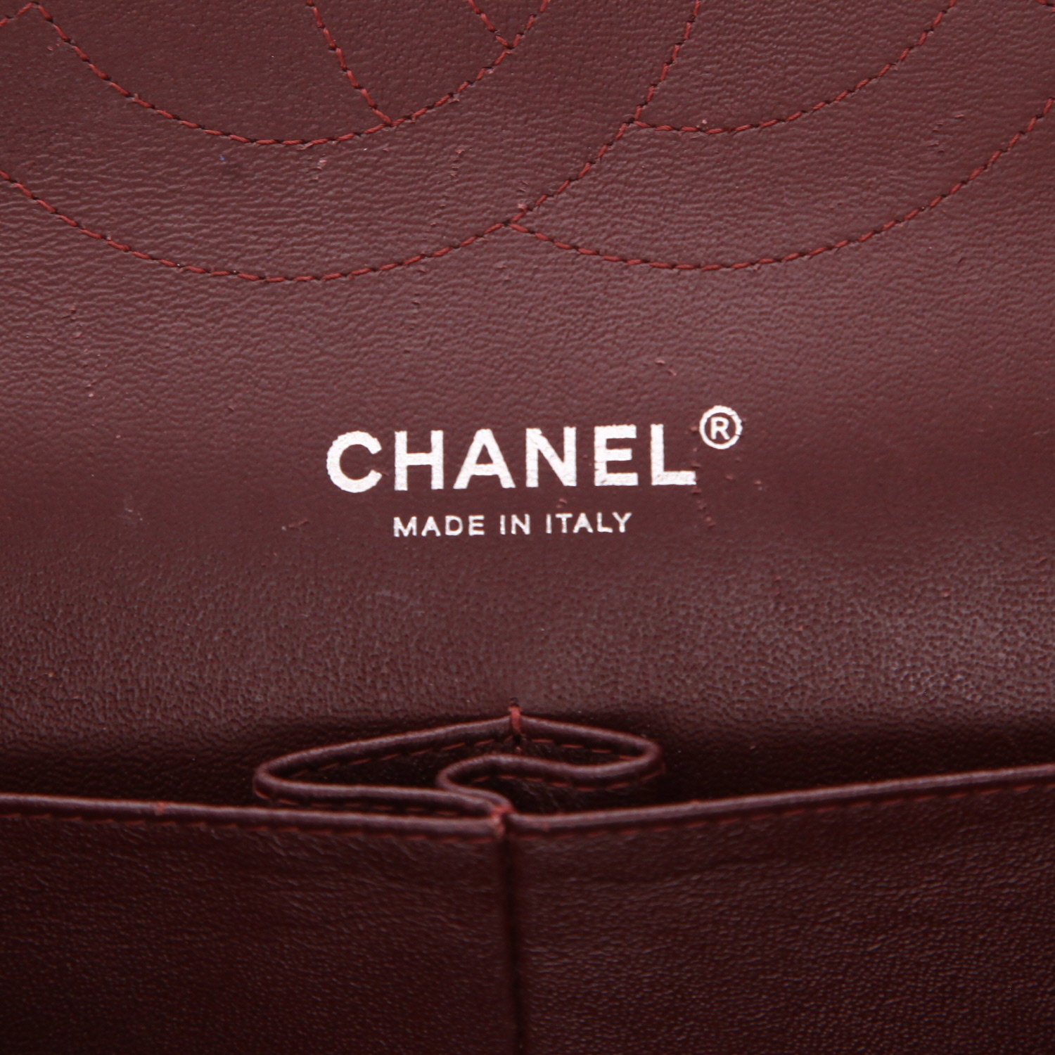 Borsa a tracolla Chanel Timeless Jumbo in pelle trapuntata nera - Detail D2