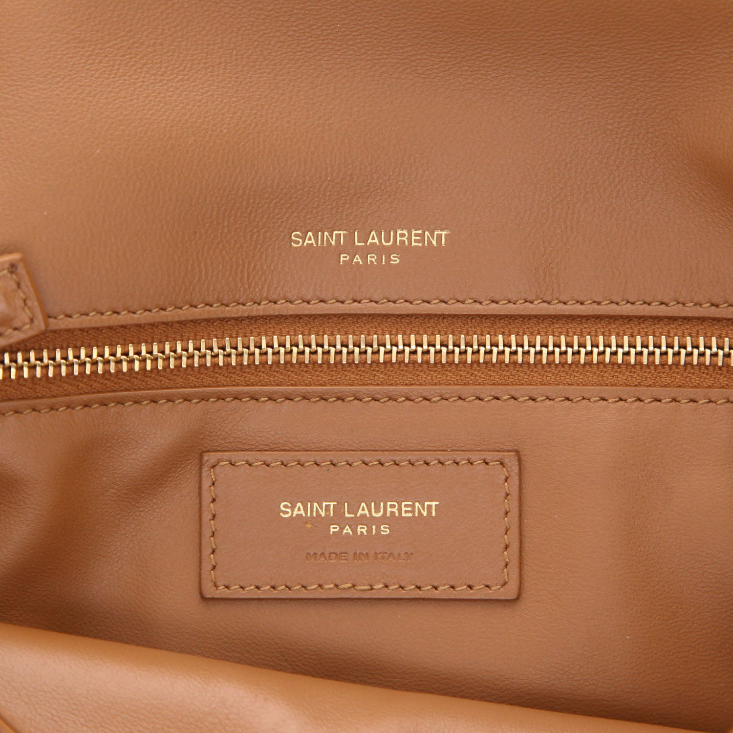 Saint Laurent Kate Pompon shoulder bag in brown suede calfskin - Detail D2