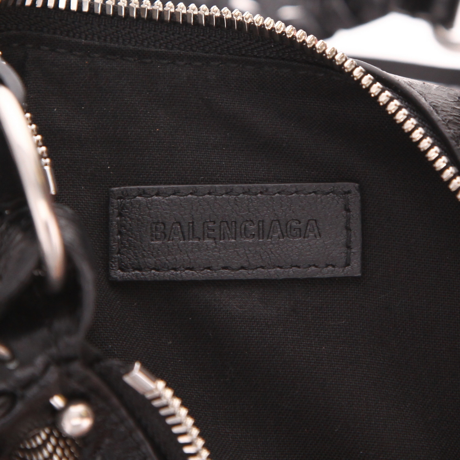 Borsa a tracolla Balenciaga “Cagole” in pelle invecchiata nera - Detail D2