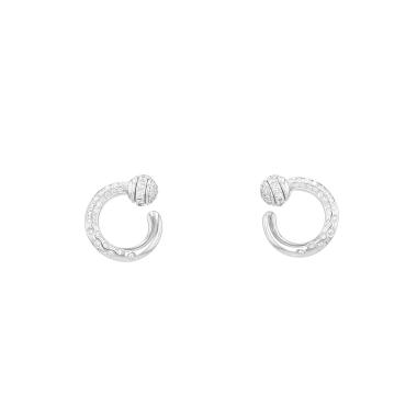 A pair of Piaget Possession earrings in white gold and diamonds