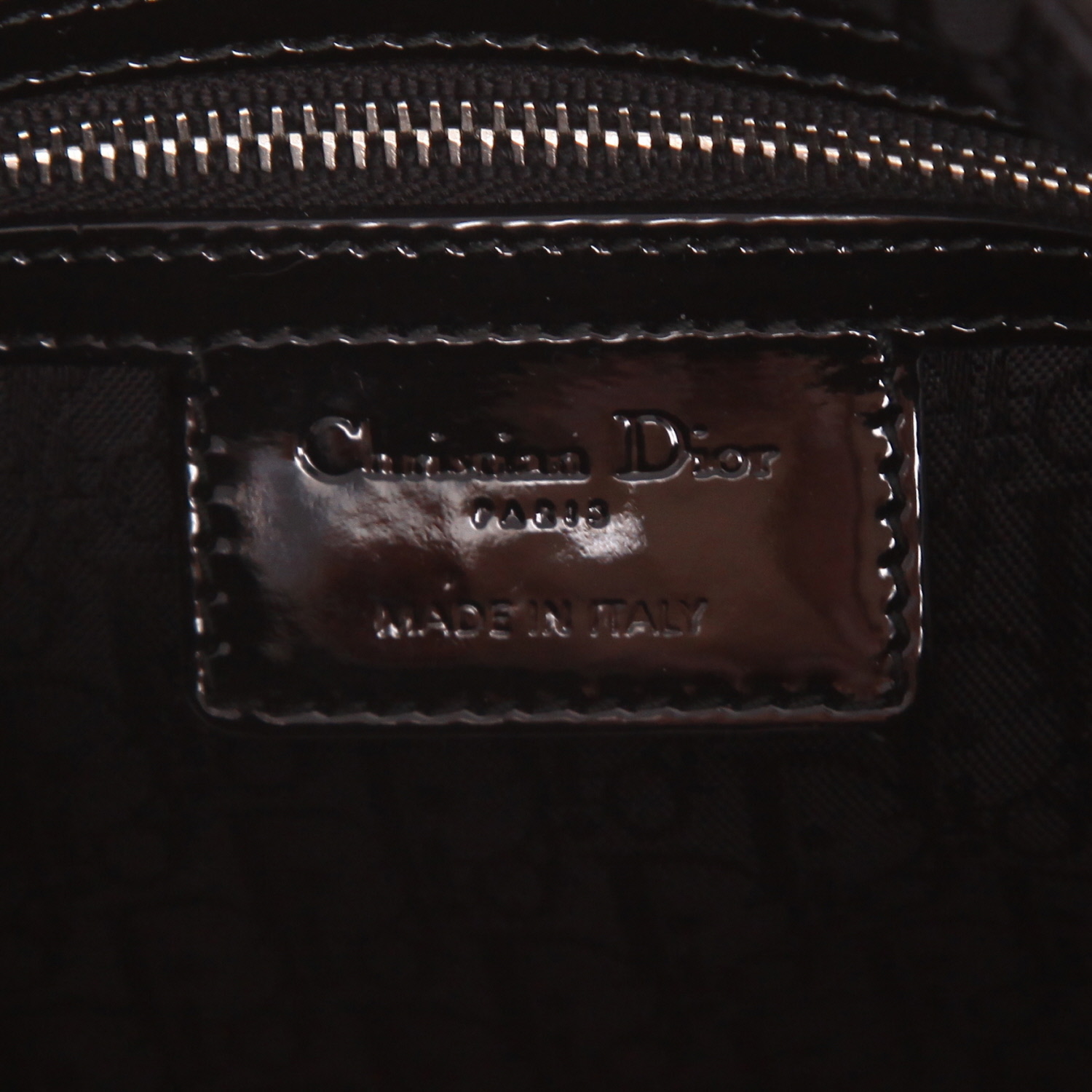 Bolso Dior «Lady Dior» de piel charol negra - Detail D2
