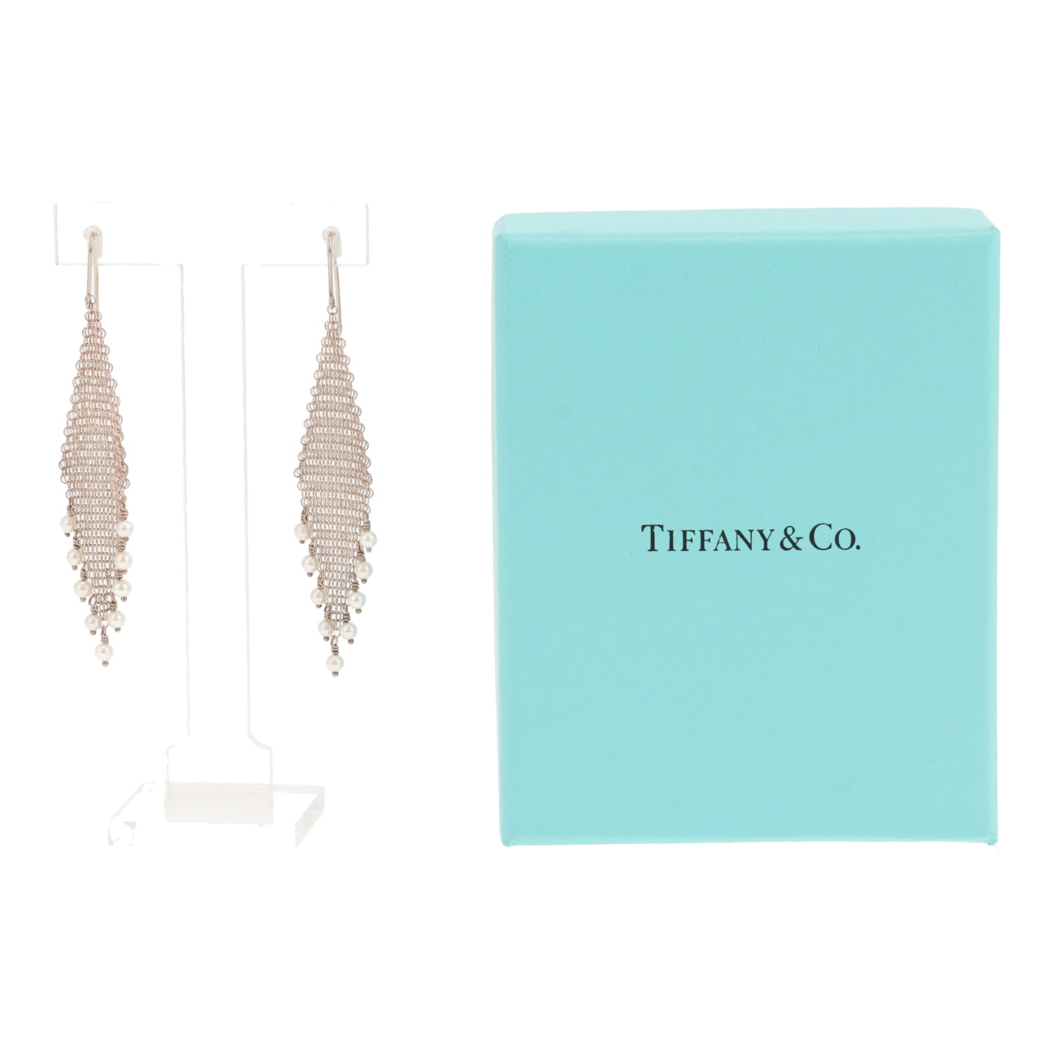 A pair of Tiffany & Co Mesh earrings in silver and cultured pearls - Detail D2