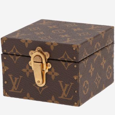 Louis Vuitton jewellery box   in brown Monogram canvas