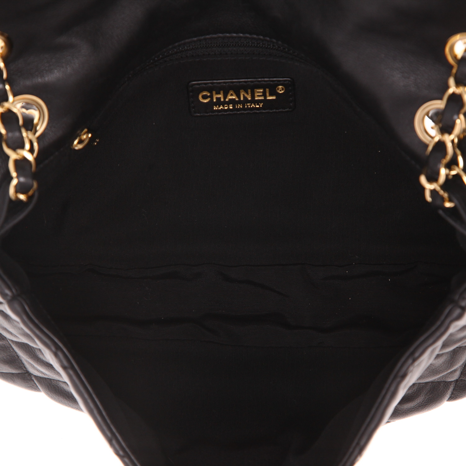 Bolso de mano de Chanel  Bolso con solapa de piel acolchada negra - Detail D3