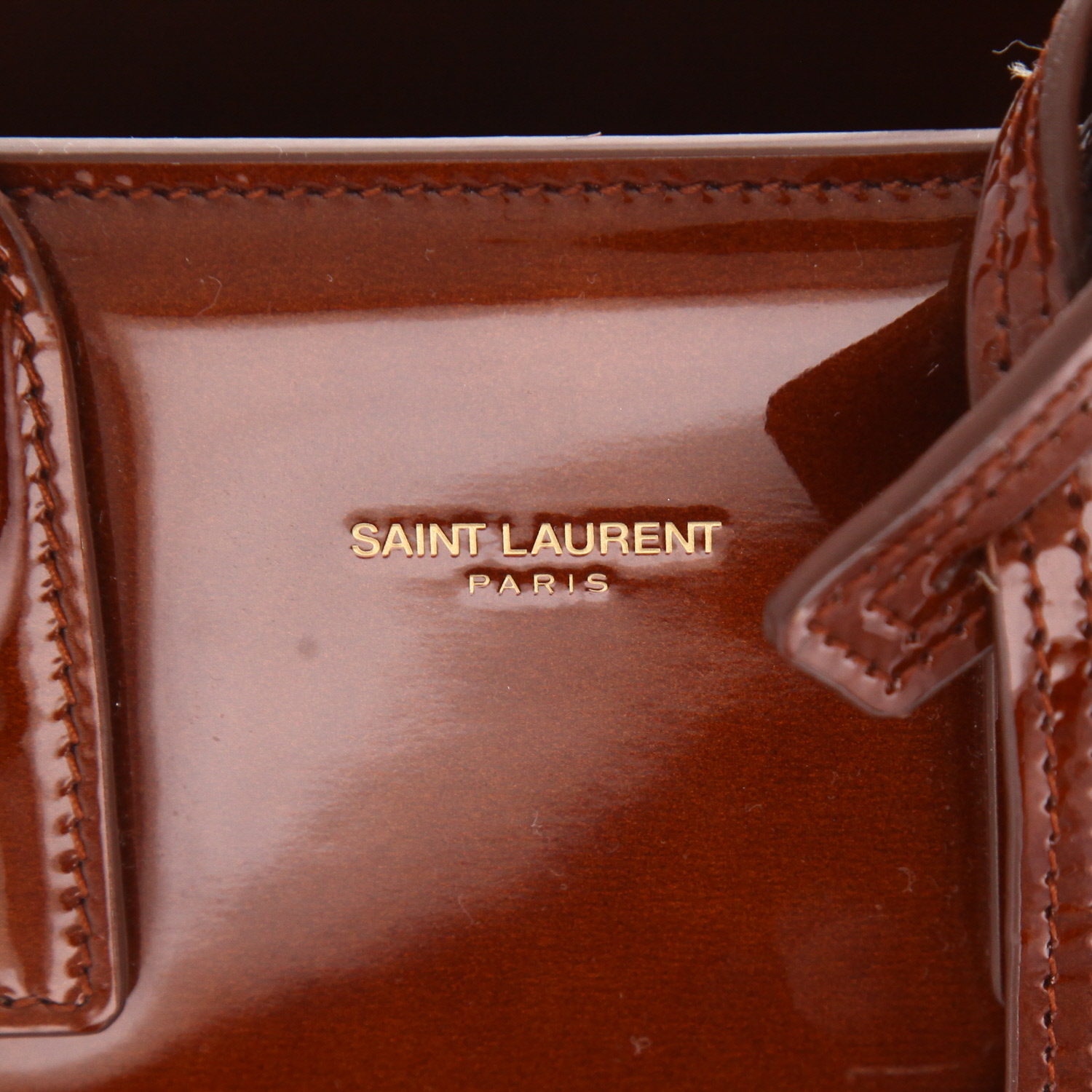Saint Laurent handbag  Baby day bag in brown patent leather - Detail D2