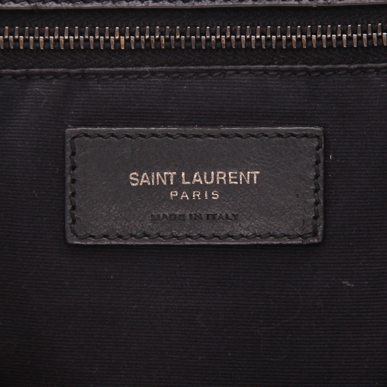 Saint Laurent Niki shoulder bag in black leather - Detail D2