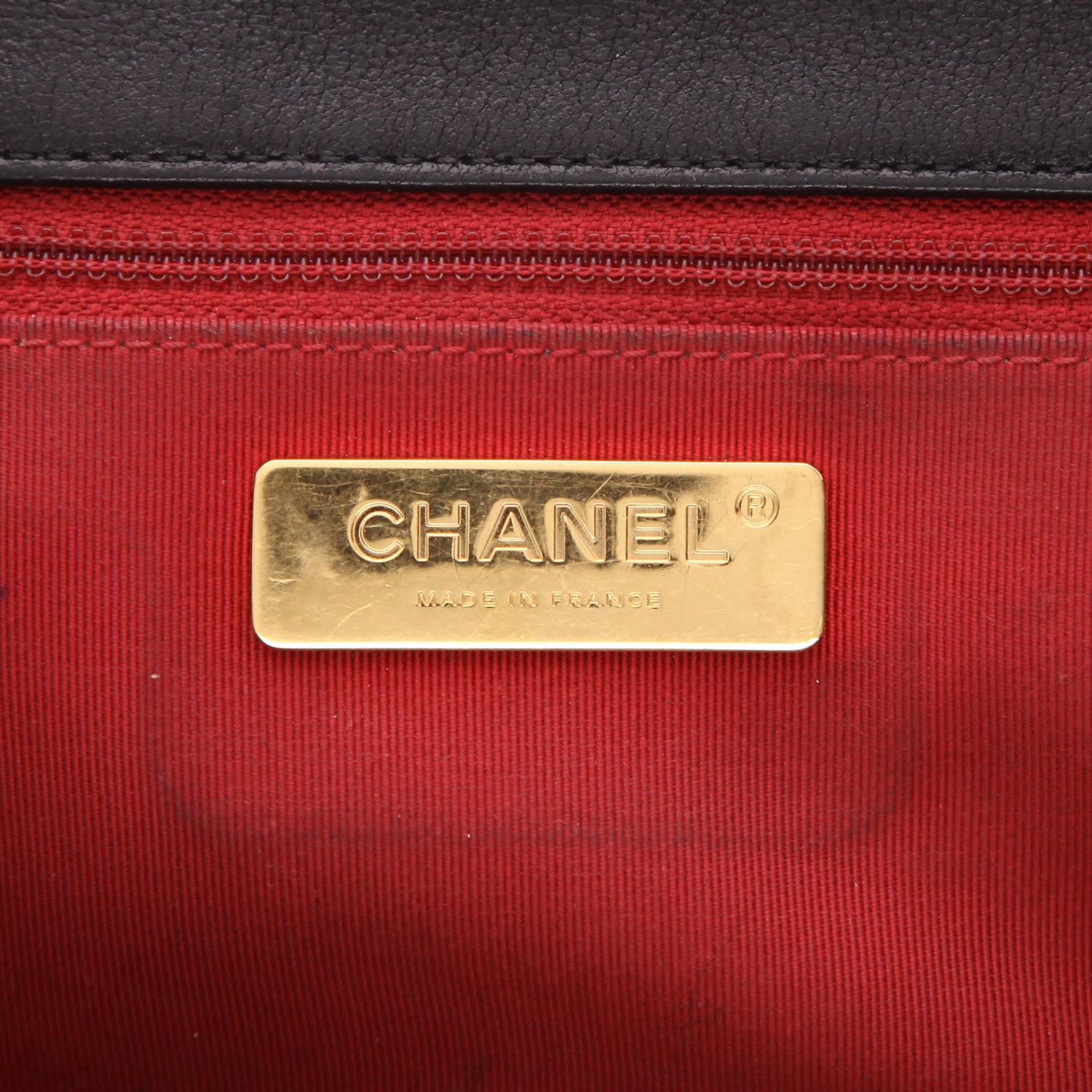 Bolso Chanel 19 de piel acolchada negra - Detail D2