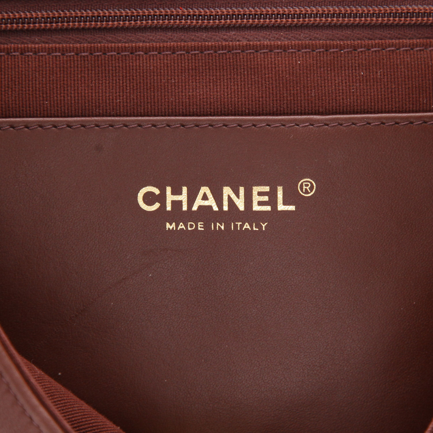 Chanel Hobo handbag in brown quilted leather - Detail D2