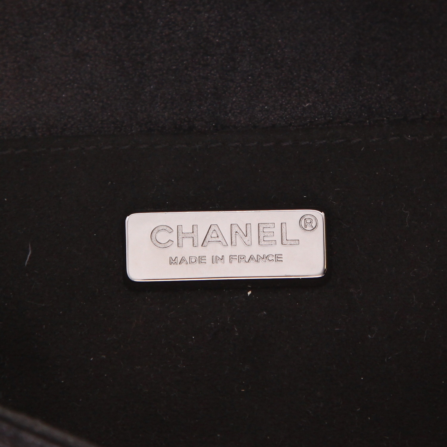 Borsa a tracolla Chanel Boy piccola con paillettes nere e argentate e pelle nera - Detail D2